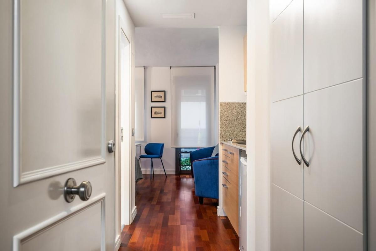 With Parking - 1b Appartement