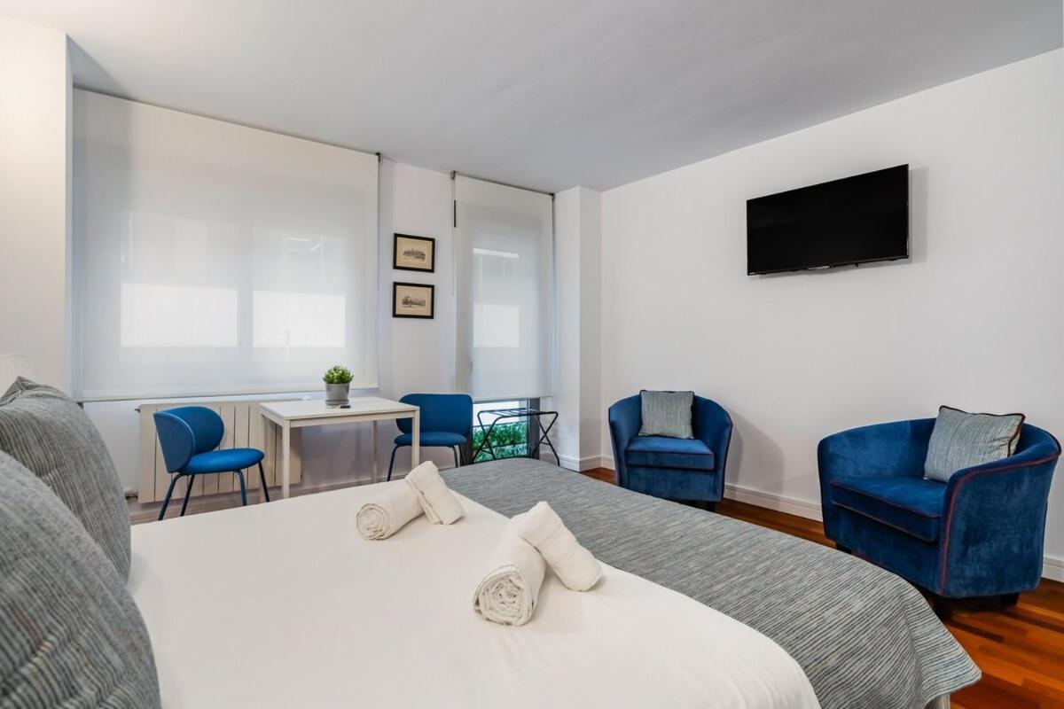 With Parking - 1b Appartement